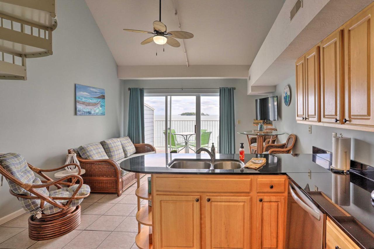 Resort-Style Condo With Lake-View Balcony! Put-in-Bay Exterior photo