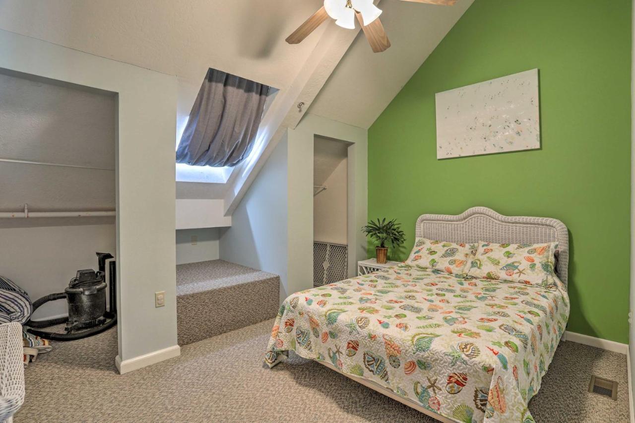 Resort-Style Condo With Lake-View Balcony! Put-in-Bay Exterior photo